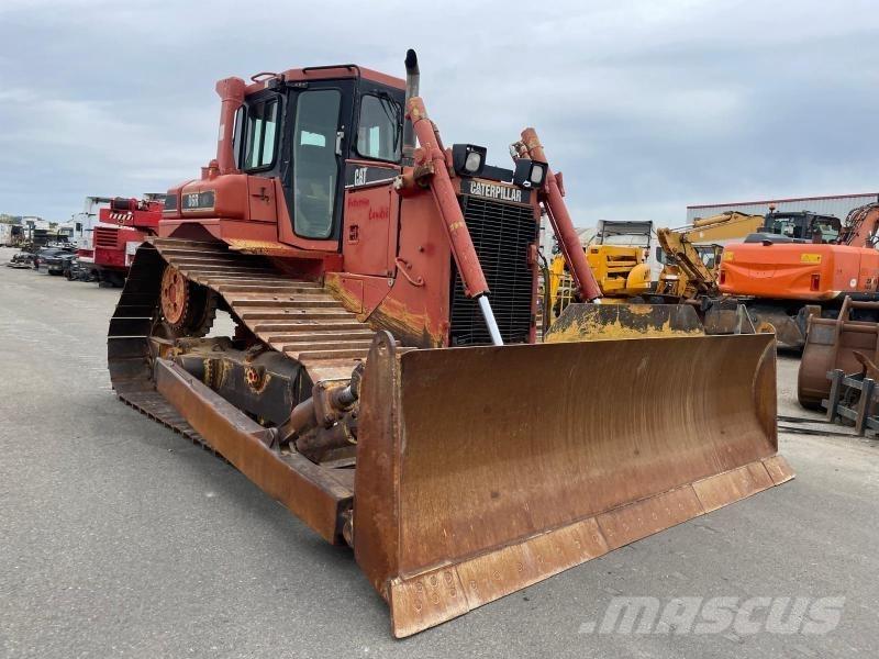 CAT D6R Kāpurķēžu buldozeri