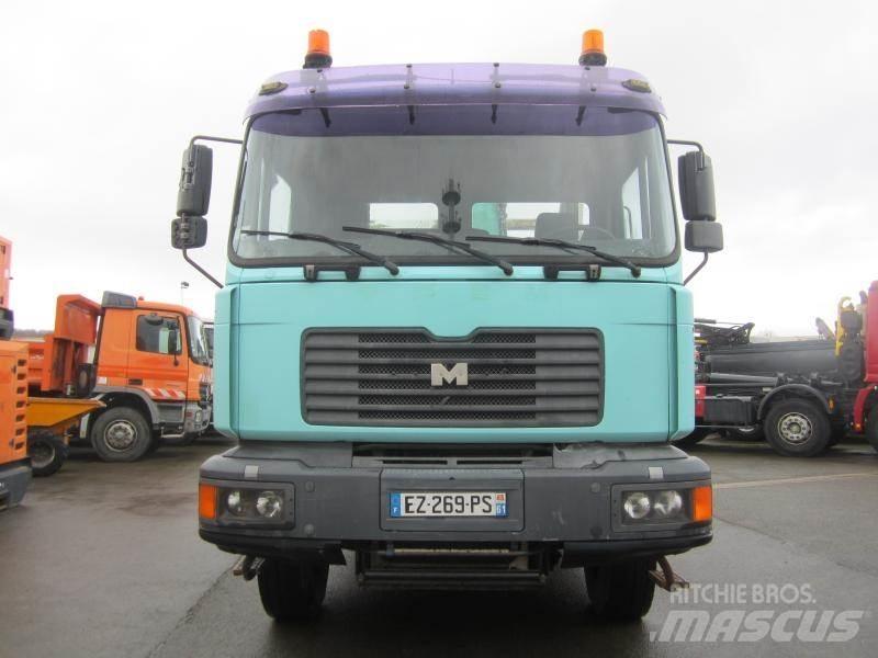 MAN 27.414 Pašizgāzējs