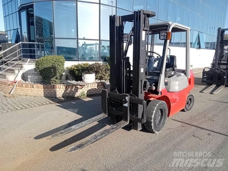 Toyota FD25 Autokrāvēji - citi