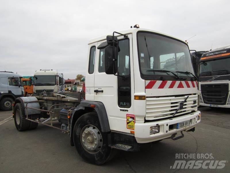 Volvo FL6 19 Kabeļu pacēlājs nomontējamām kravas mašīnām