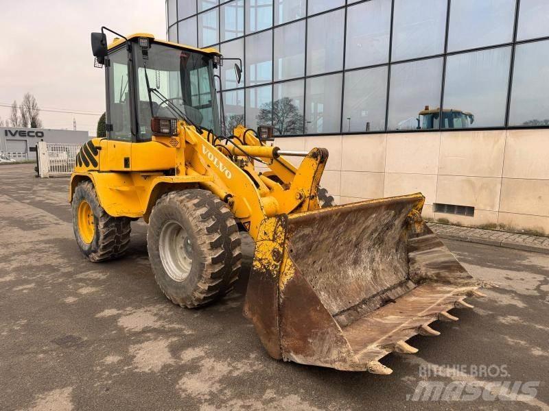 Volvo L 35 BZ Iekrāvēji uz riteņiem