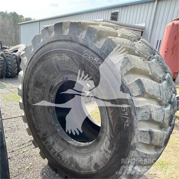 BKT 875/65R29 Riepas, riteņi un diski