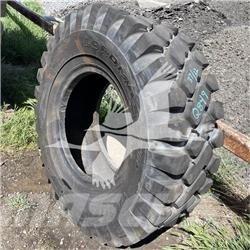  CAMSO 17.5X25 Riepas, riteņi un diski