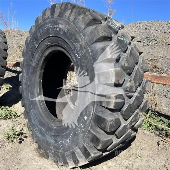  CAMSO 20.5X25 Riepas, riteņi un diski