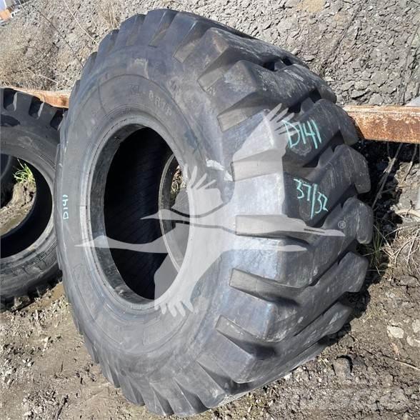 JCB 20.5X25 Riepas, riteņi un diski