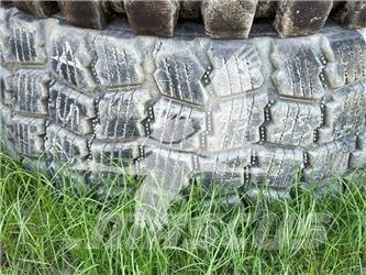  MAXAM 20.5R25 Riepas, riteņi un diski