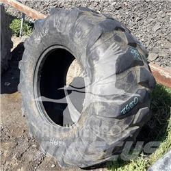 Titan 19.5L24 Riepas, riteņi un diski