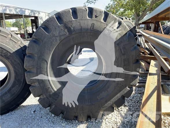 Titan 29.5x25 Riepas, riteņi un diski