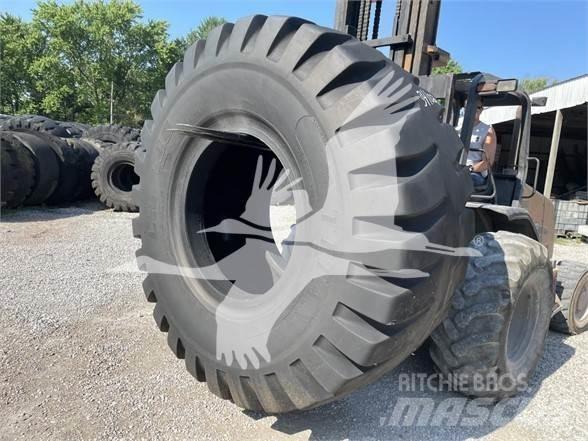 Titan 37.5X39 Riepas, riteņi un diski