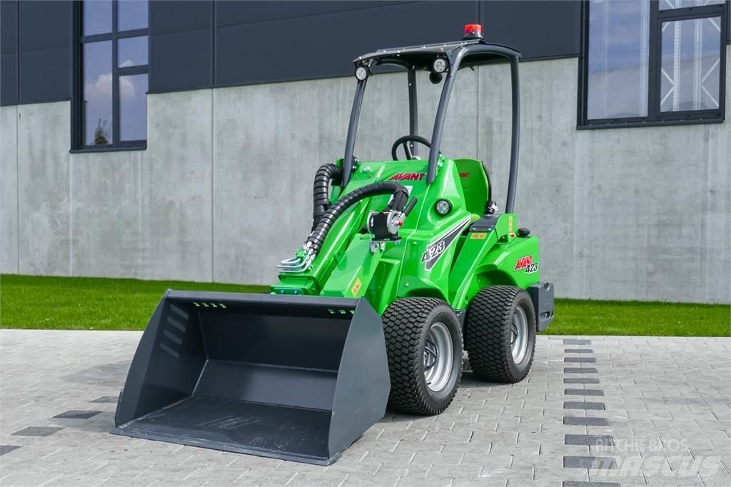 Avant M 423 Mini ekskavatori < 7 t