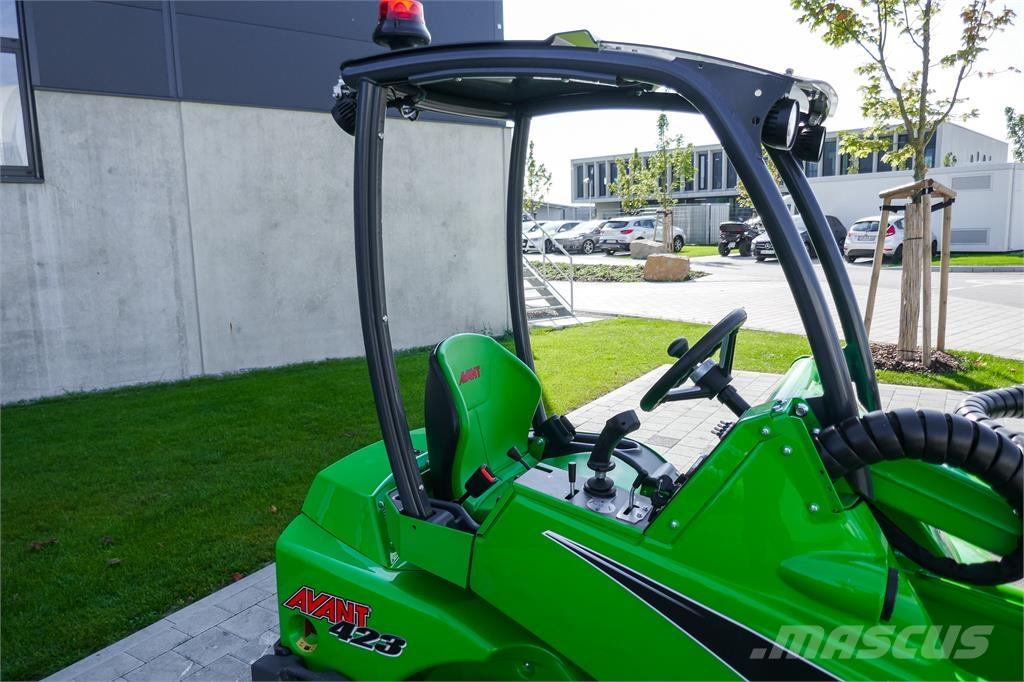 Avant M 423 Mini ekskavatori < 7 t