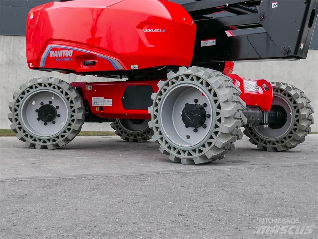 Manitou 200 ATJE Strēles pacēlāji