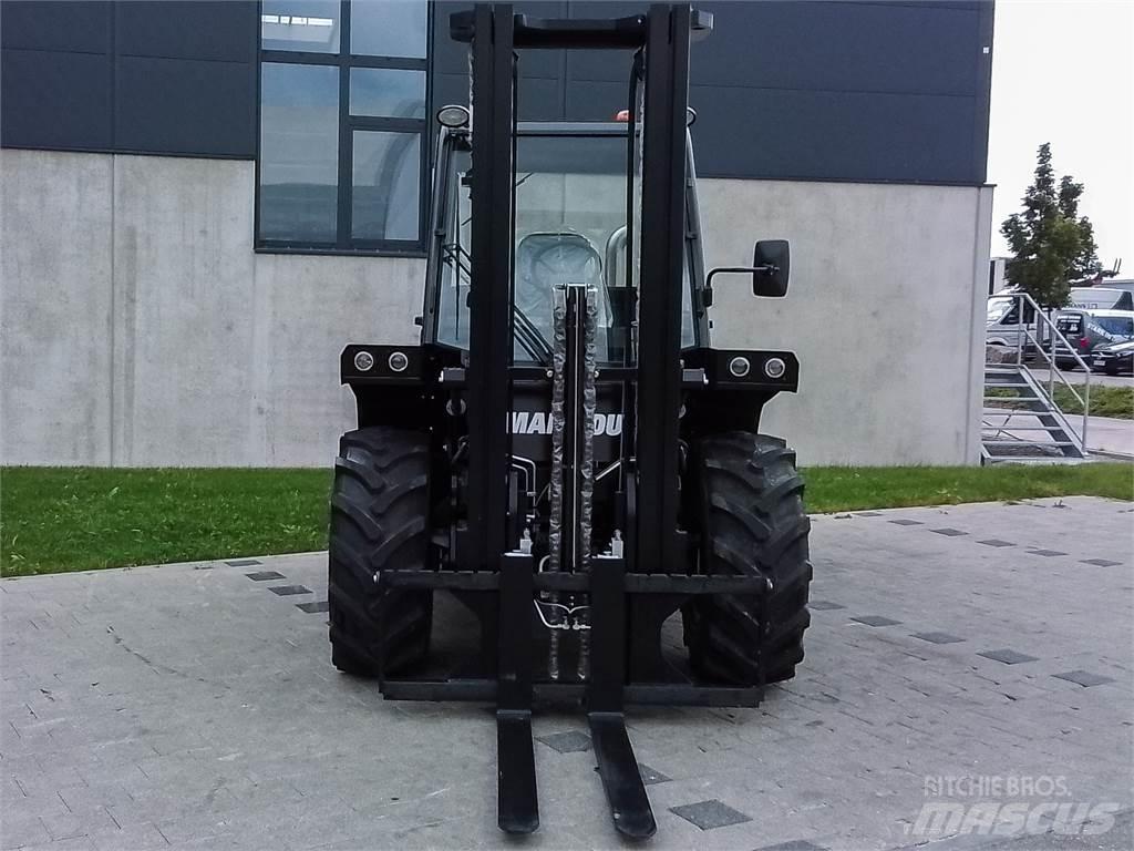 Manitou M 30-4 Apvidus autokrāvējs