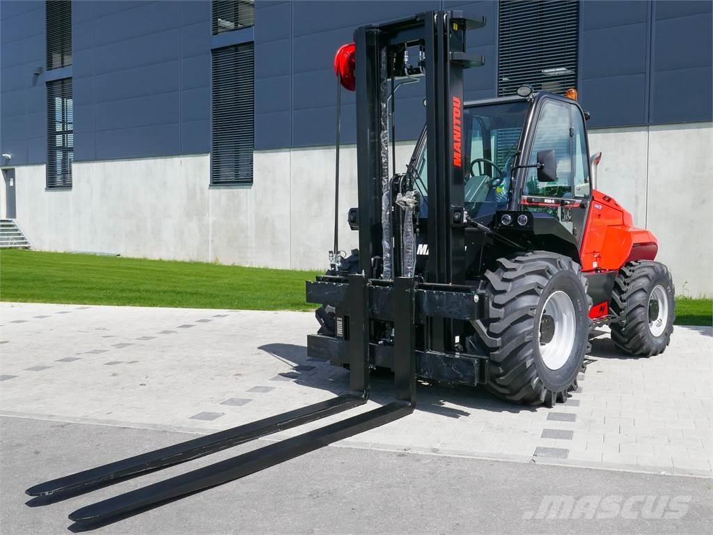 Manitou M 50-4 Apvidus autokrāvējs