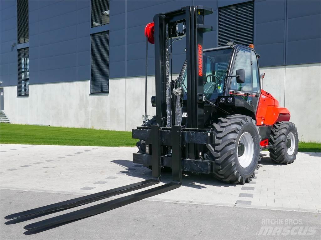 Manitou M 50-4 Apvidus autokrāvējs