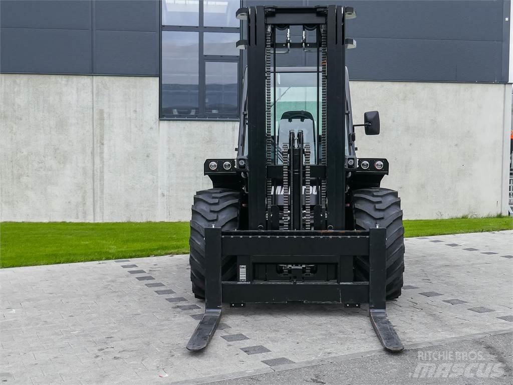 Manitou M 50-4 Apvidus autokrāvējs