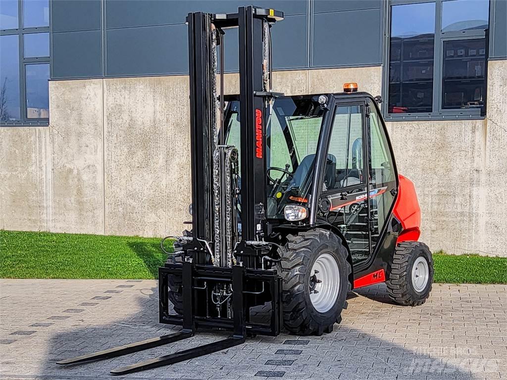 Manitou MC 30-4 Apvidus autokrāvējs