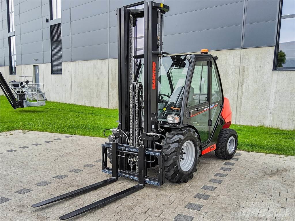 Manitou MC 30-4 Apvidus autokrāvējs