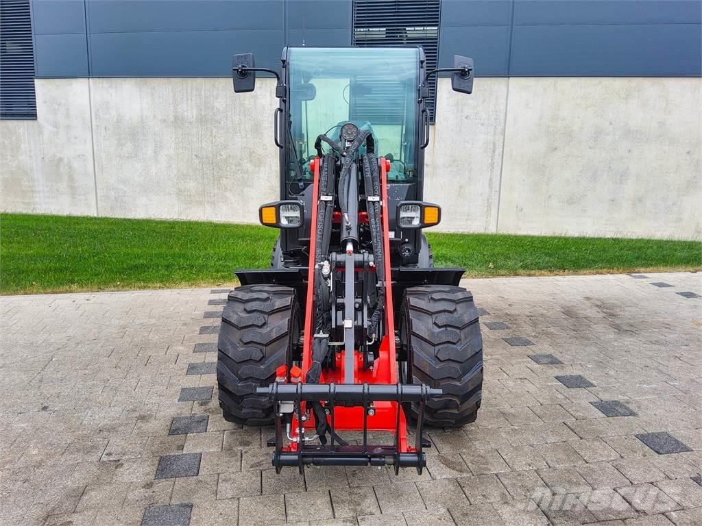Manitou MLA 3-25H Mini ekskavatori < 7 t