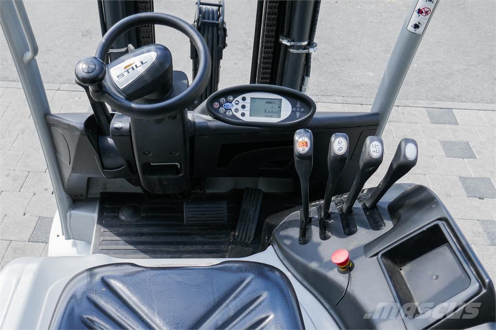 Still RX 60-30 Elektriskie iekrāvēji