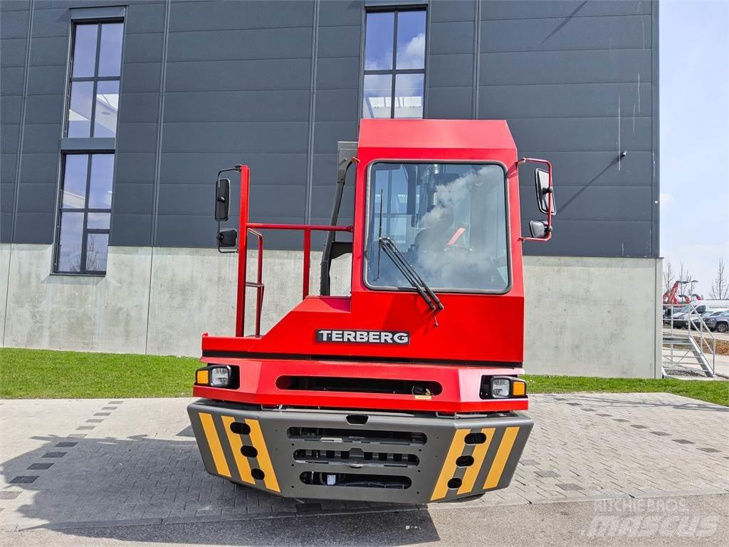 Terberg YT 220 Terminālie traktori