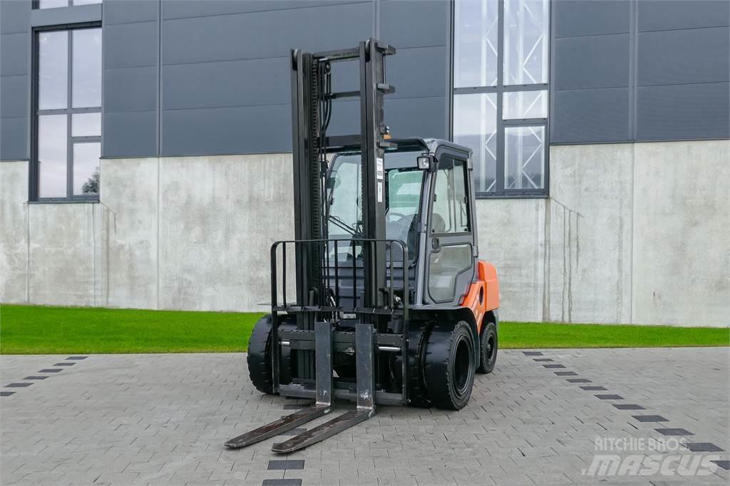 Toyota 52-8FDJF35 Tehnika ar dīzeļa dzinēju