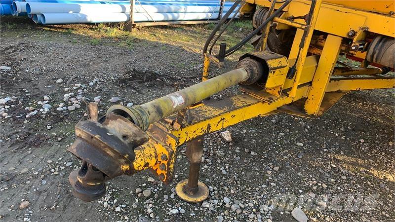 Bredal B 4 Minerālmēslu izkliedētāji