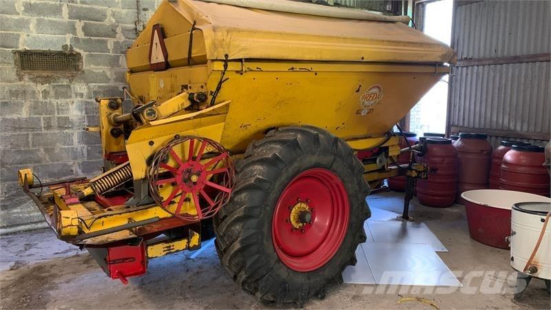 Bredal B 4 Minerālmēslu izkliedētāji