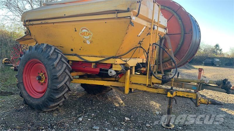 Bredal B 4 Minerālmēslu izkliedētāji