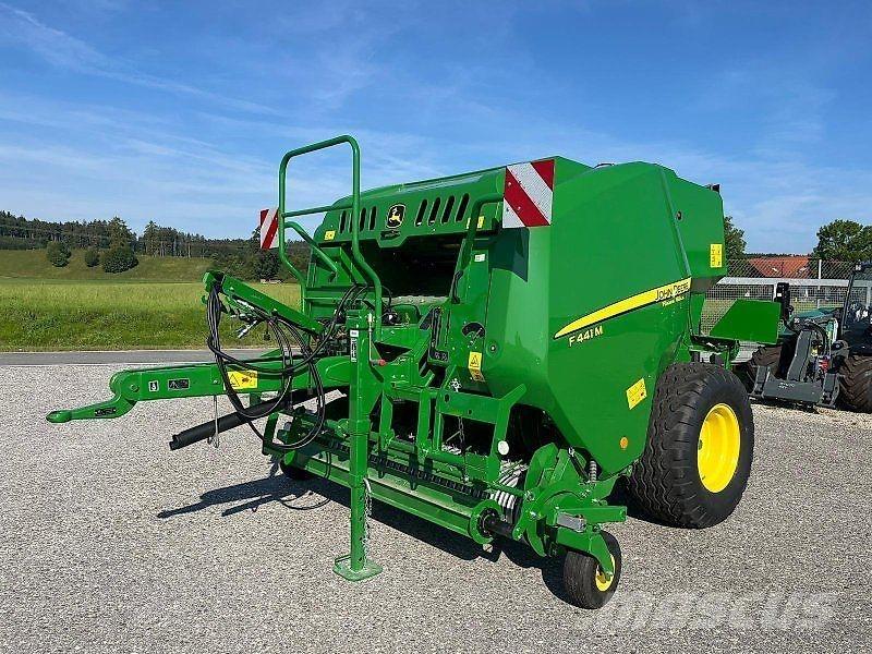 John Deere F441M Lauksaimniecība- Citi