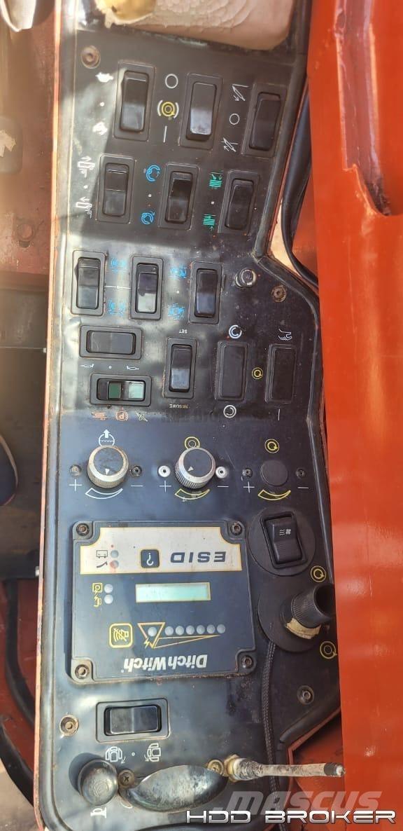 Ditch Witch JT4020 Mach 1 Horizontālā virziena urbšanas iekārtas