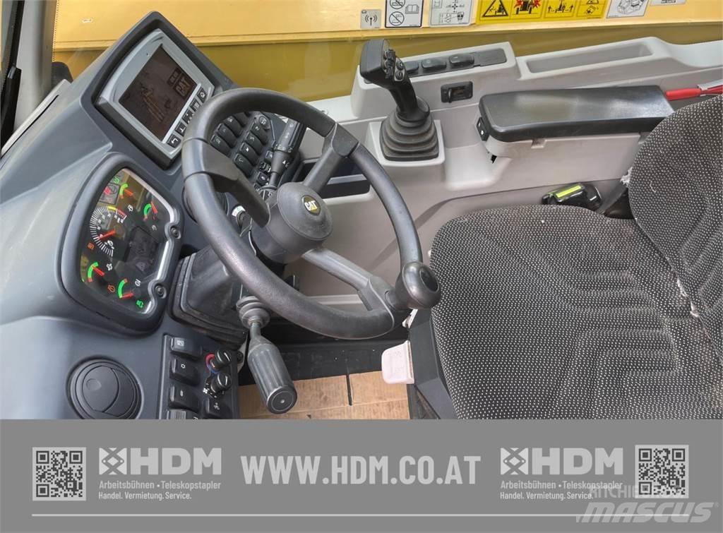 CAT TH408D Teleskopiskie manipulatori