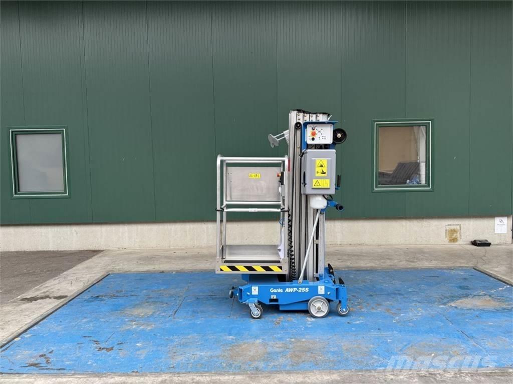 Genie AWP-25S AC Citi pacēlāji un platformas