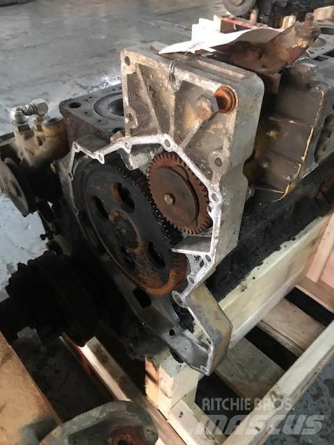 CAT 3116 Dzinēji