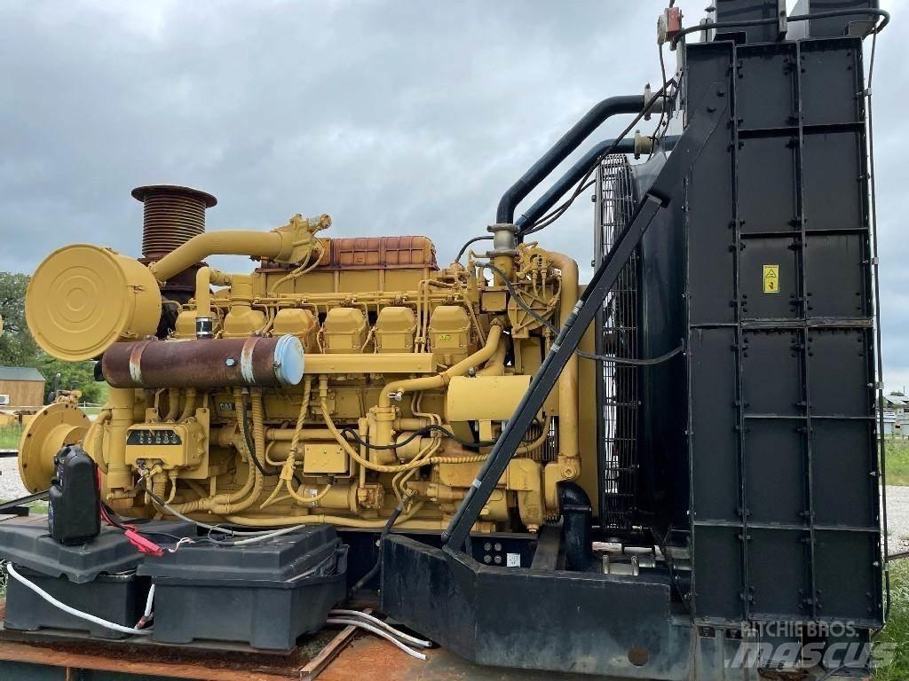 CAT 3512 Dzinēji