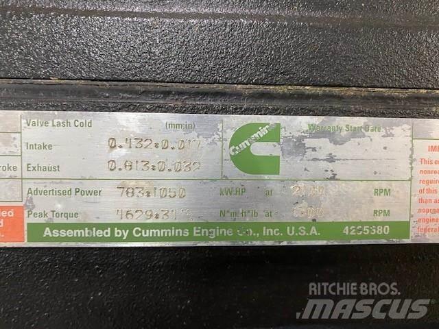 Cummins QST30 Dzinēji