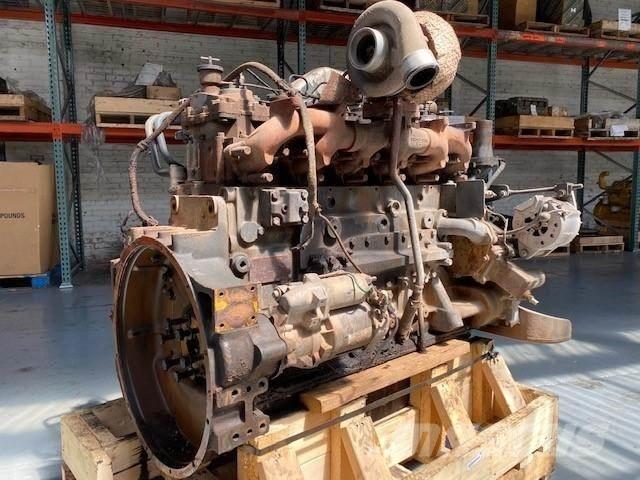 Komatsu SAA6D125E-2 Dzinēji
