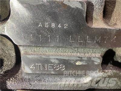 Yanmar 4TNE88 Dzinēji