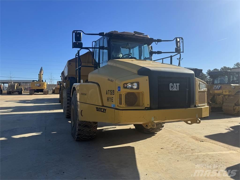 CAT 745 Artikulētie pašizgāzēji