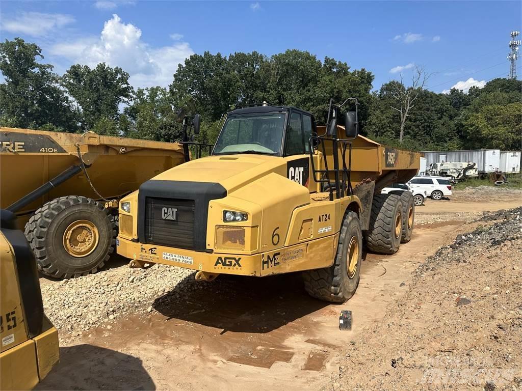 CAT 745C Artikulētie pašizgāzēji