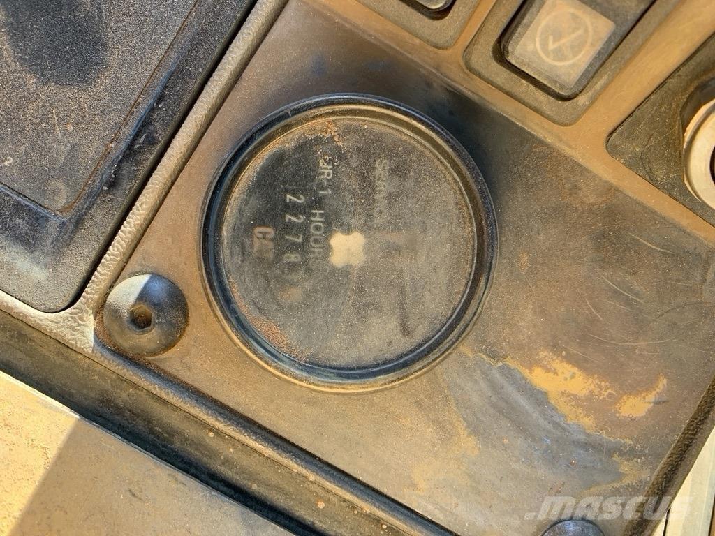 CAT 953B Būvniecība- Citi