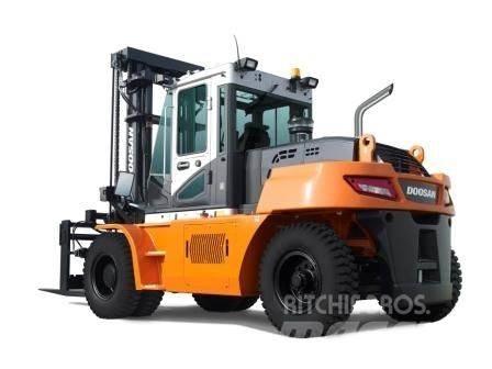 Doosan D160S-7 Tehnika ar dīzeļa dzinēju