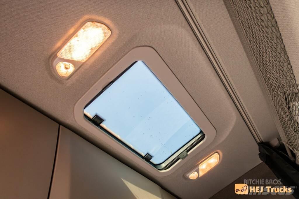Scania R660 A6x2NB Vilcēji