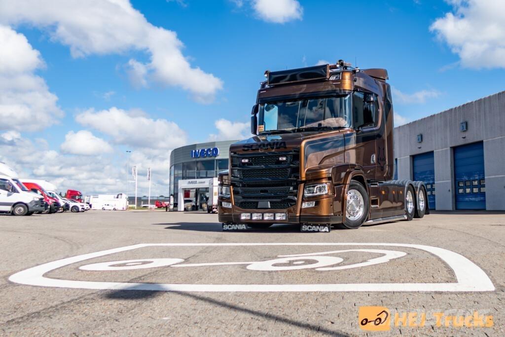 Scania RT520 A6x2NB Vilcēji