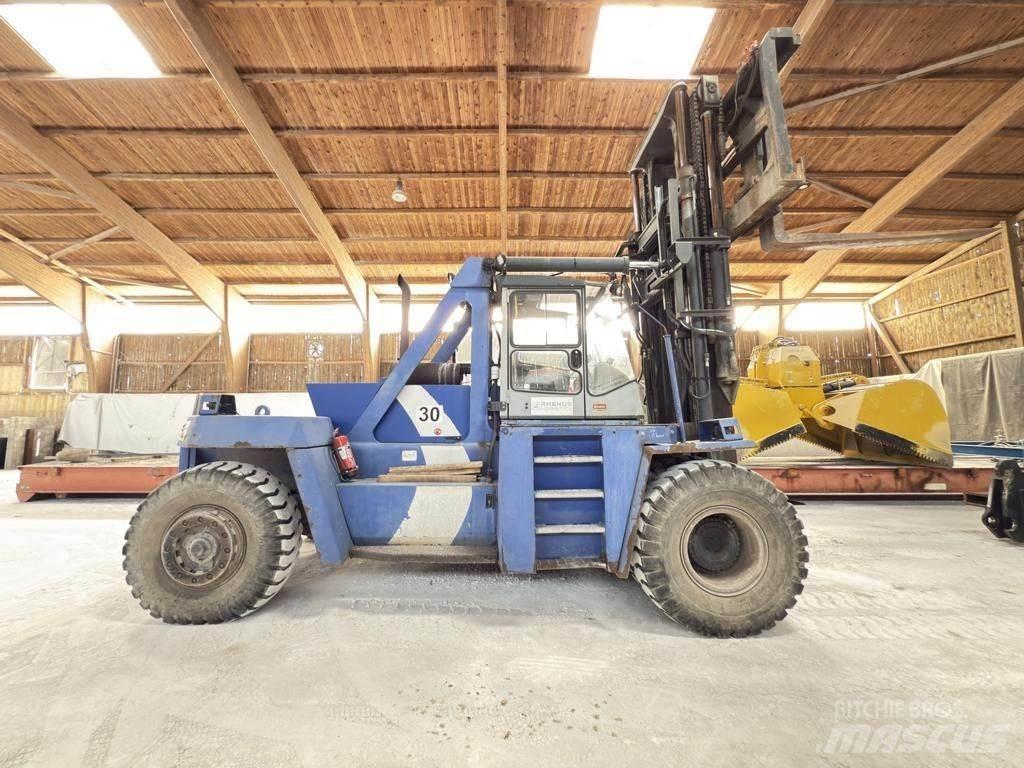 Kalmar DCD28-1200LB Tehnika ar dīzeļa dzinēju