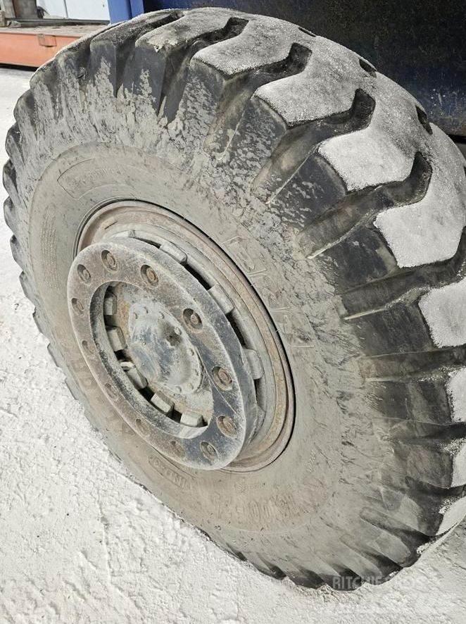 Kalmar DCD28-1200LB Tehnika ar dīzeļa dzinēju
