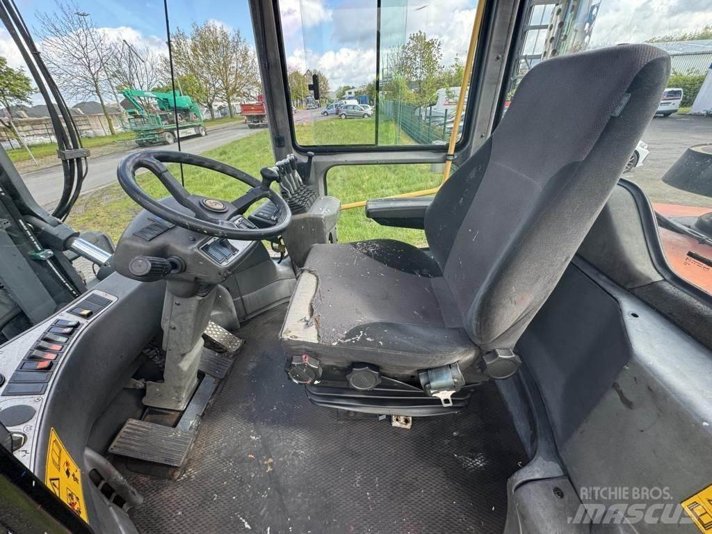 Kalmar DCE160-12 Tehnika ar dīzeļa dzinēju