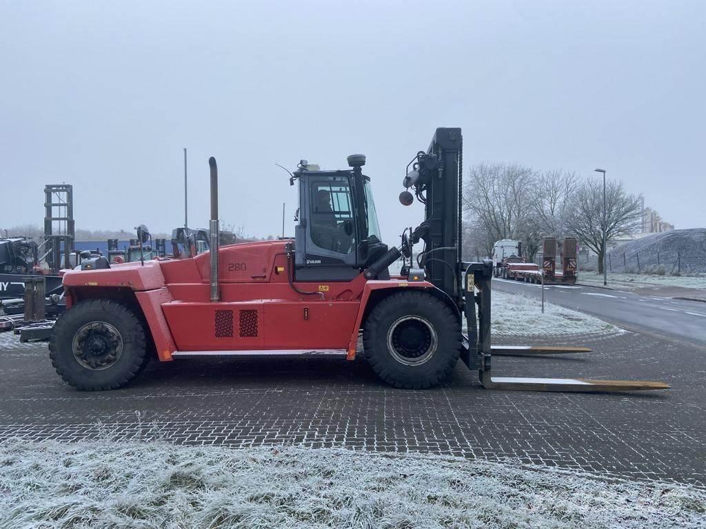 Kalmar DCG300-12LB Tehnika ar dīzeļa dzinēju