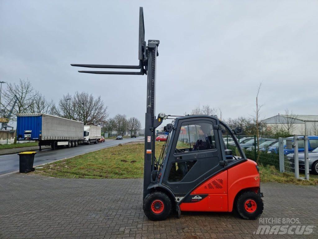 Linde H25D-02 Tehnika ar dīzeļa dzinēju
