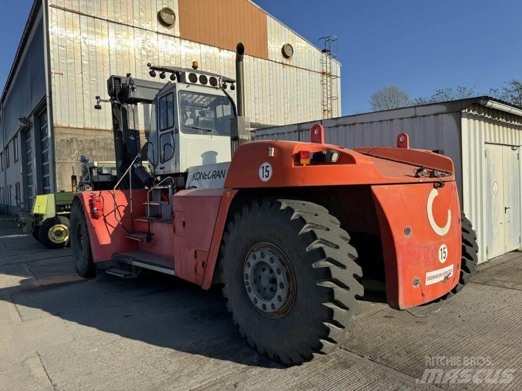 SMV 42-1200B Tehnika ar dīzeļa dzinēju